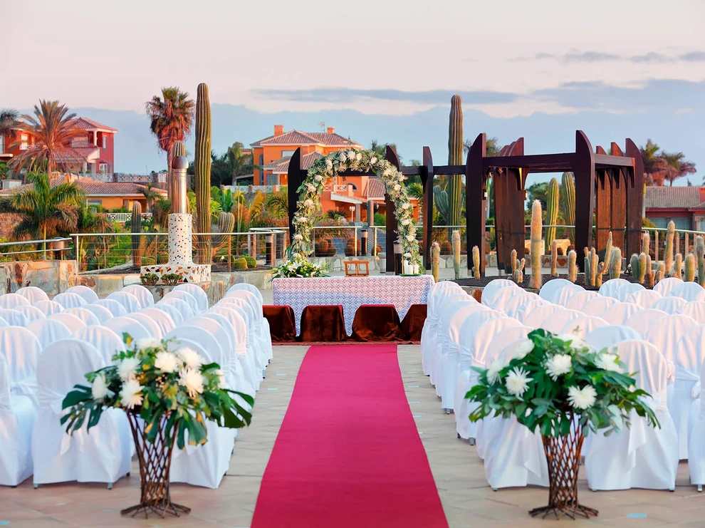 h10-playa-meloneras-palace-wedding-set-up