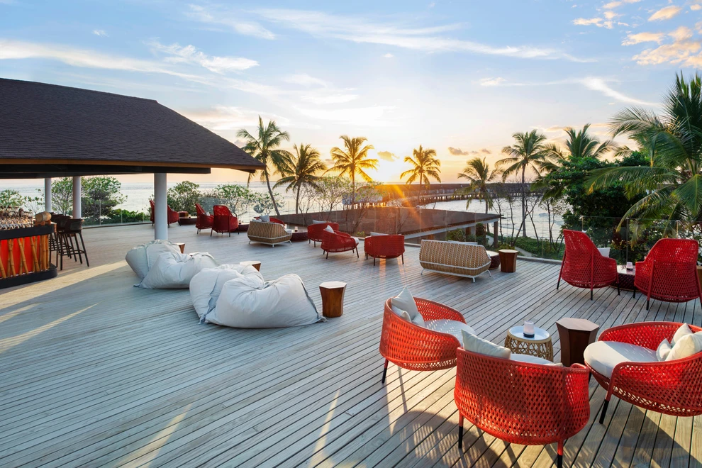 the-westin-maldives-miriandhoo-sunset-bar